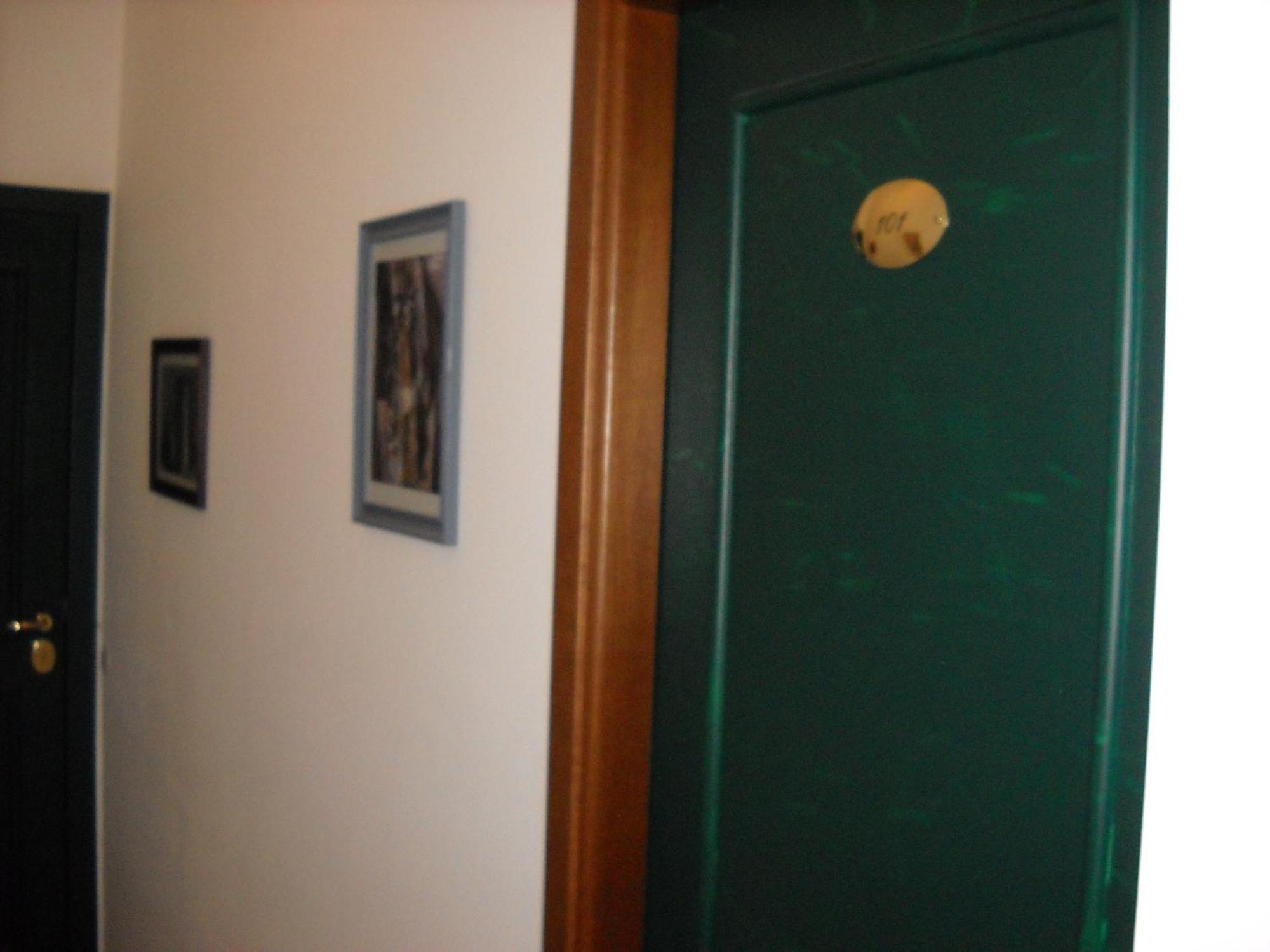 B&B Hope Bologna Bagian luar foto