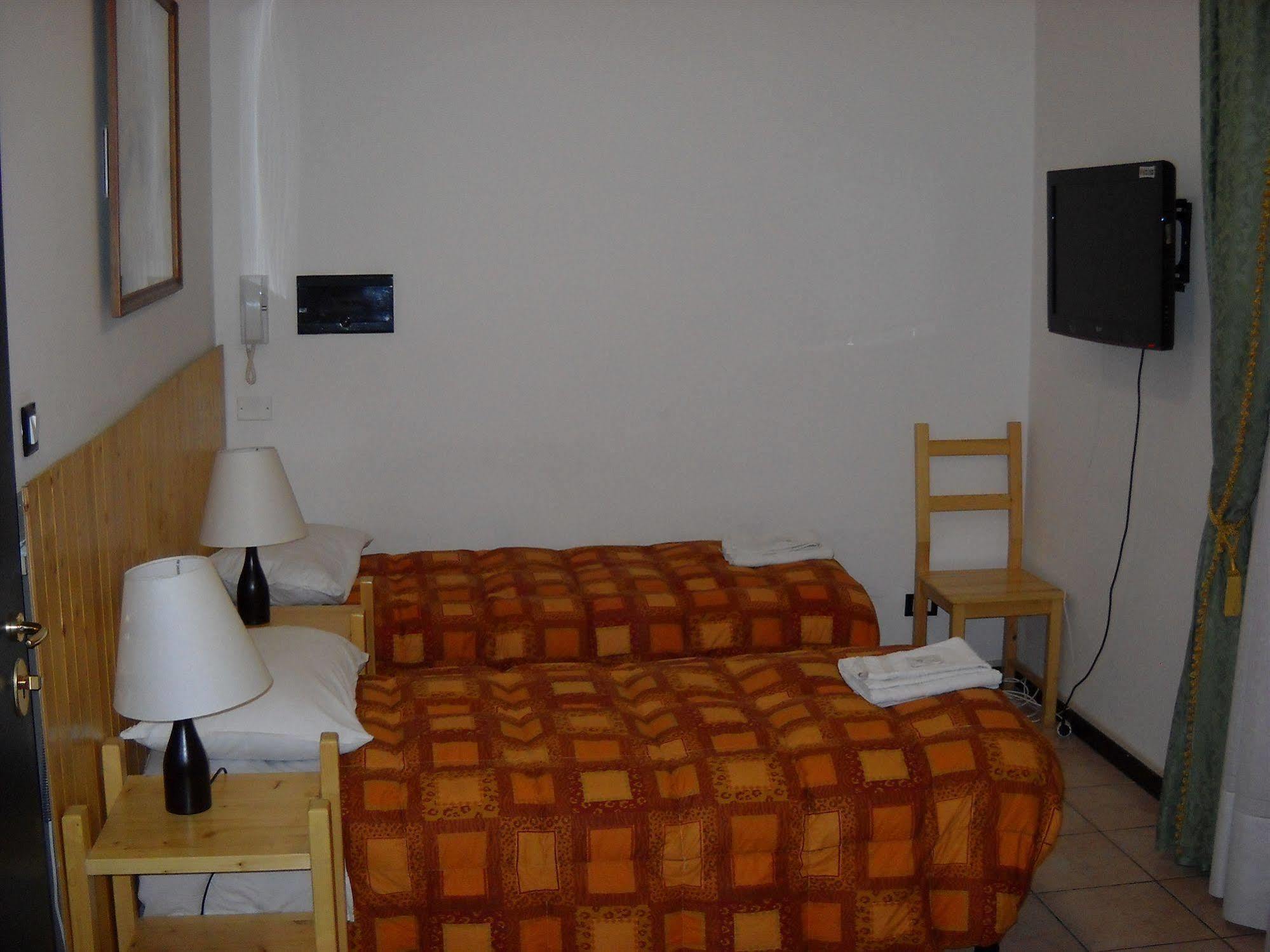 B&B Hope Bologna Bagian luar foto